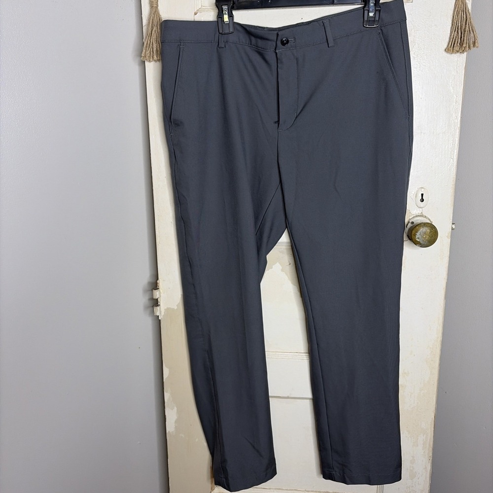 Greg Norman Pants Mens 36x29 Gray Golf Outdoors Casual